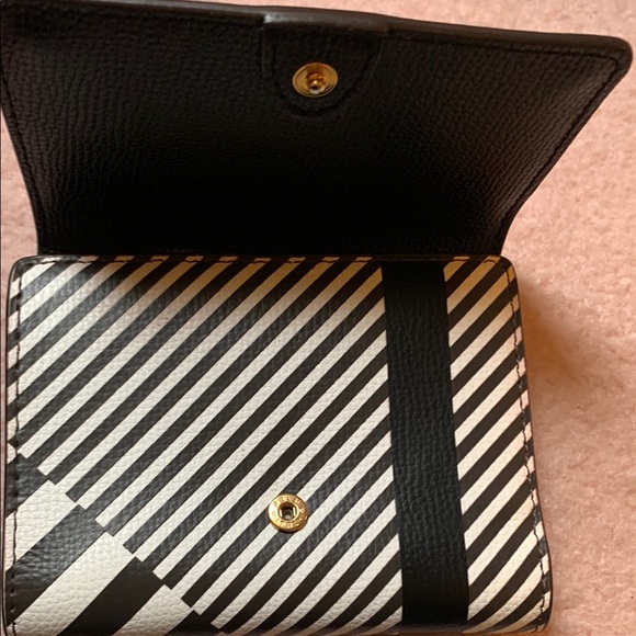 Henri Bendel Monochrome Striped Card Holder - Picture 13 of 13
